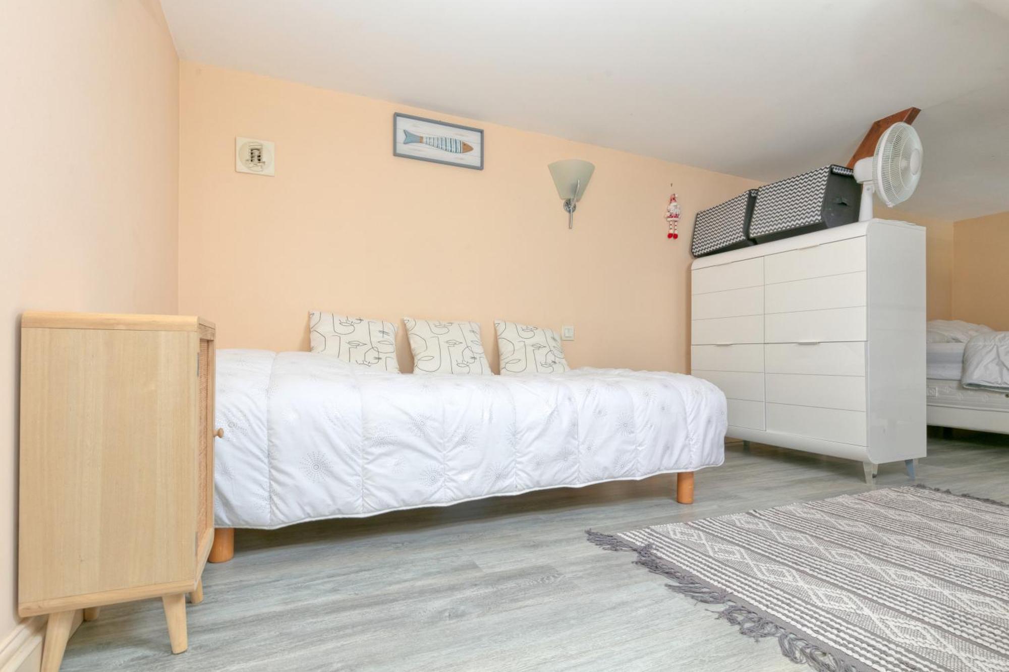 Face Et Piscine Appartement